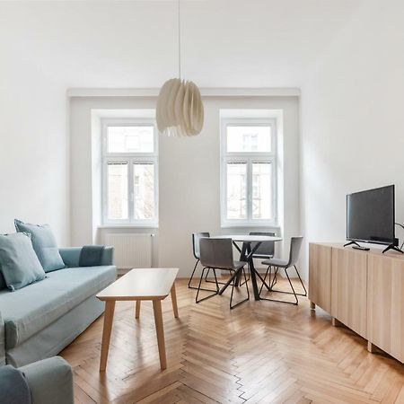 Universum Apartment 2 Bécs Kültér fotó