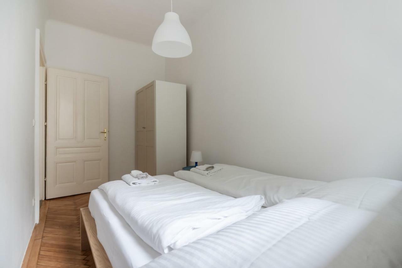 Universum Apartment 2 Bécs Kültér fotó