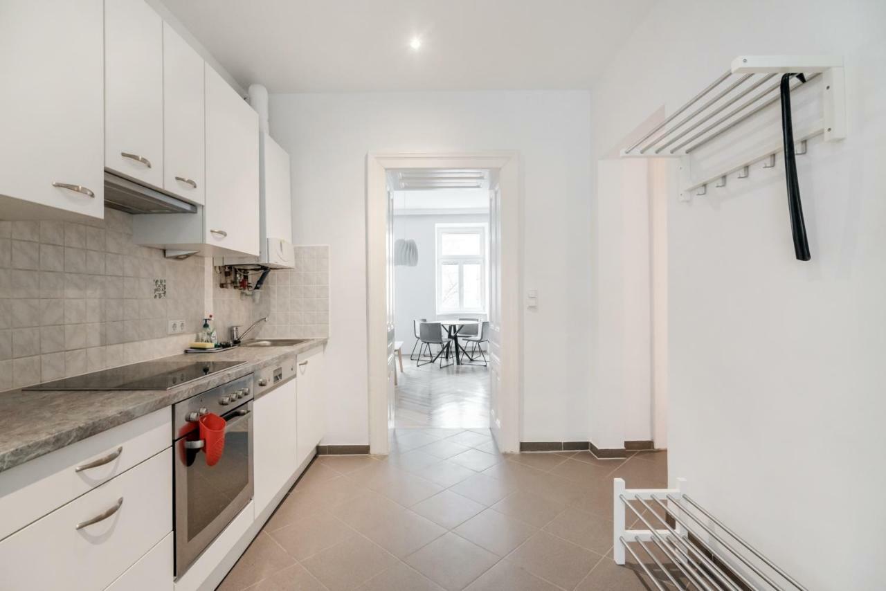 Universum Apartment 2 Bécs Kültér fotó