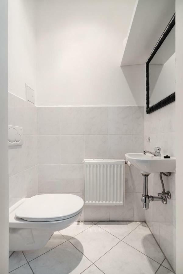 Universum Apartment 2 Bécs Kültér fotó