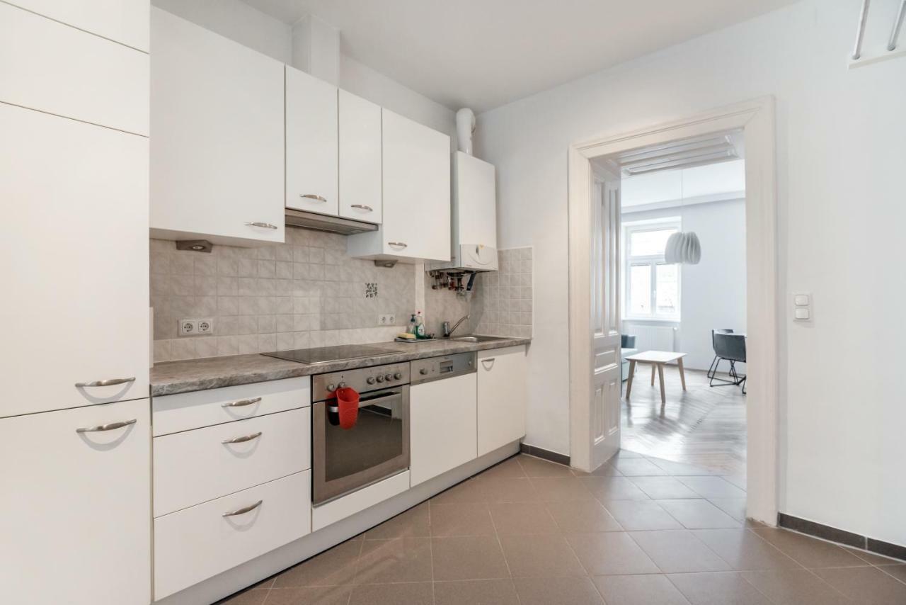 Universum Apartment 2 Bécs Kültér fotó