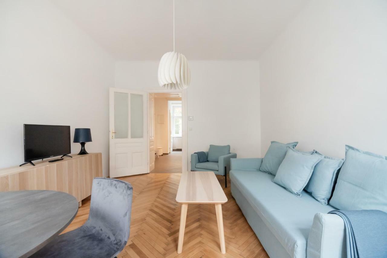 Universum Apartment 2 Bécs Kültér fotó