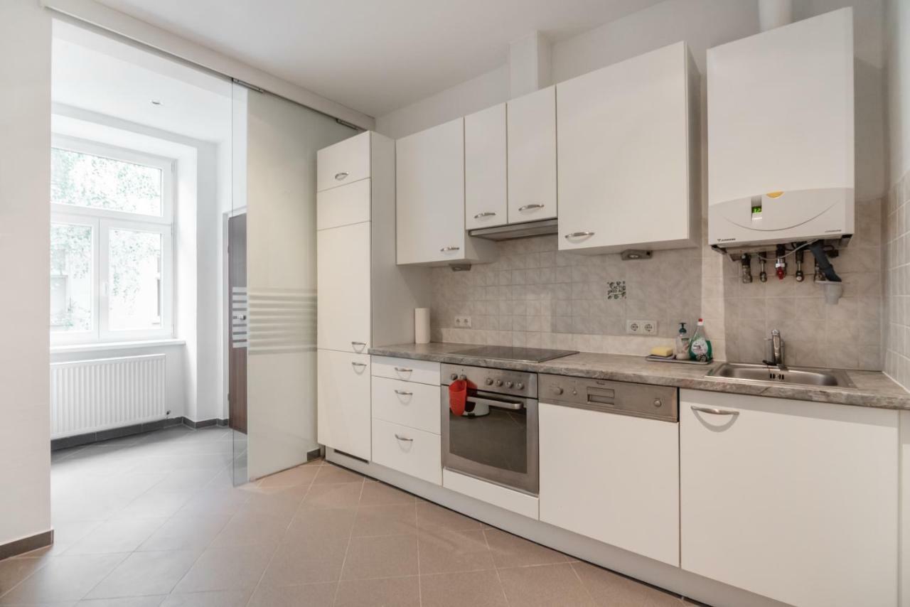 Universum Apartment 2 Bécs Kültér fotó